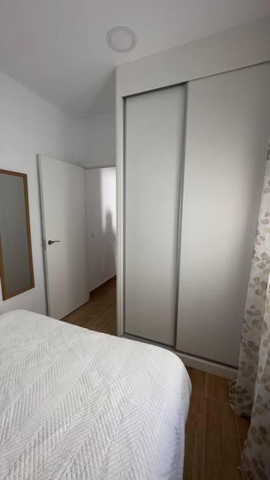 Rockside Residentes Suites La Linea La Linea de la Concepcion Bagian luar foto